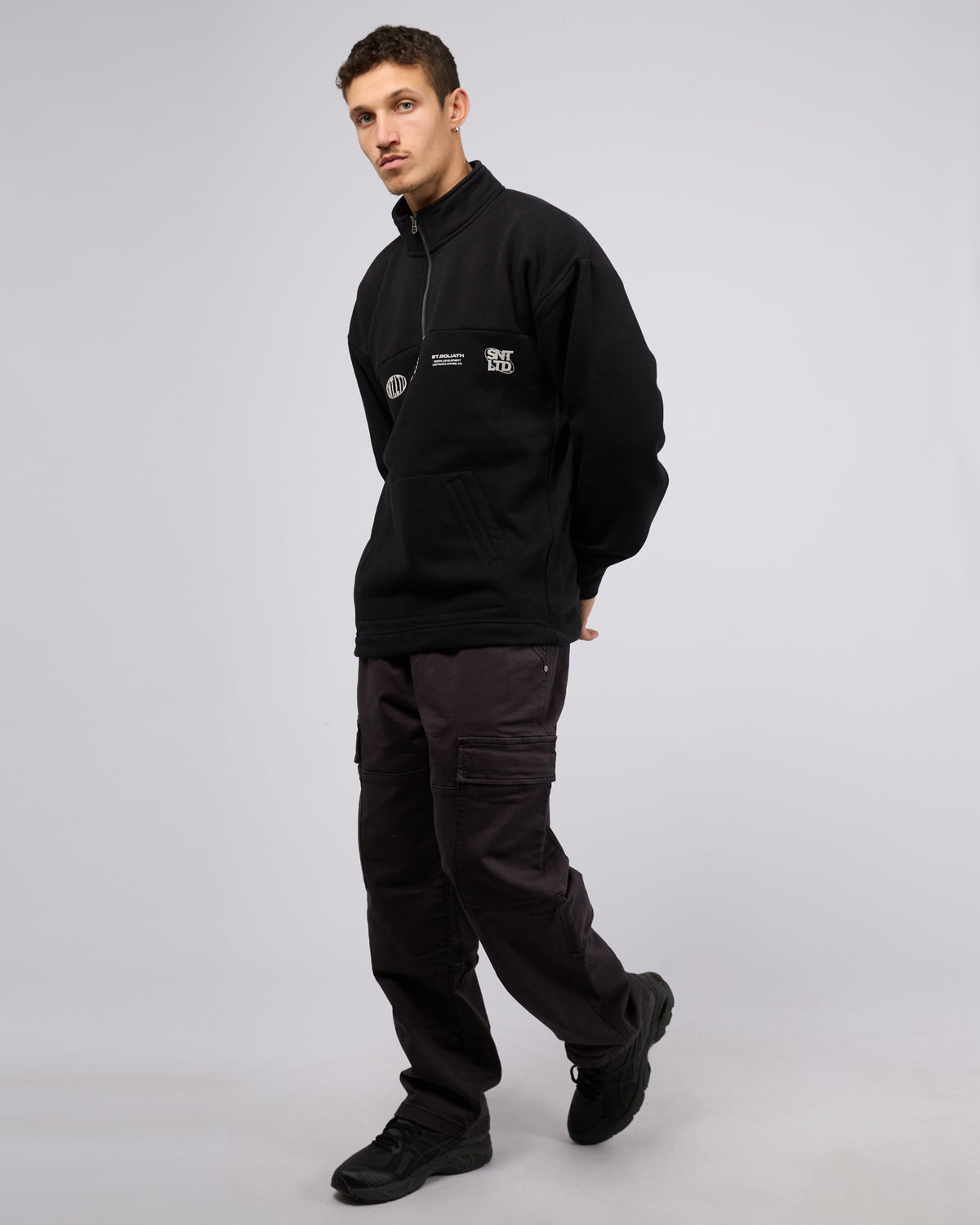 Intergrate Jumper Black