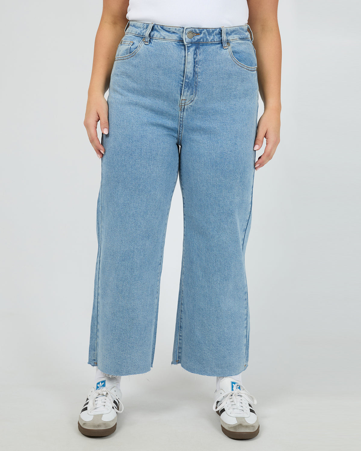 Charlie High Rise Wide Leg Jean Heritage Denim