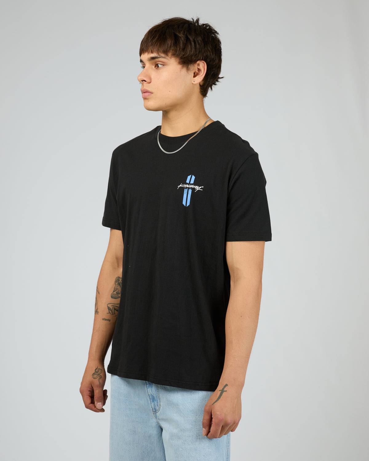 Latinum Standard Tee Black