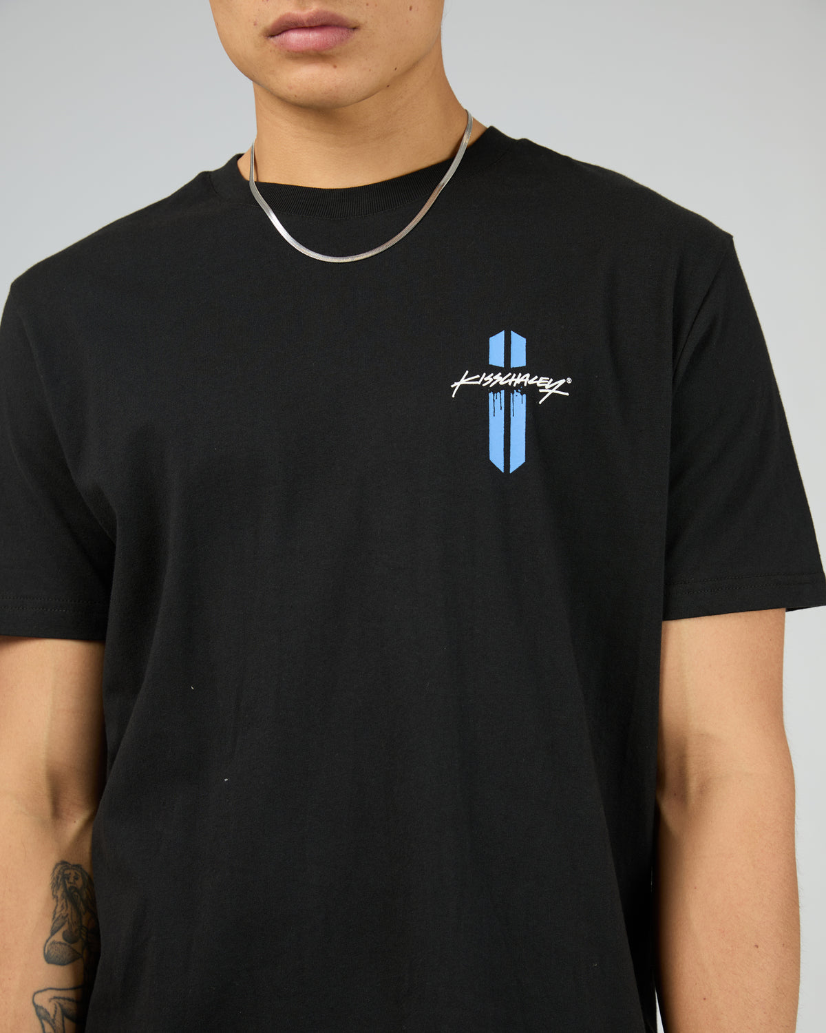 Latinum Standard Tee Black