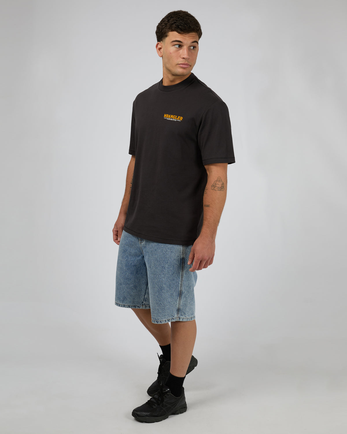 Editorial Slacker Tee Worn Black